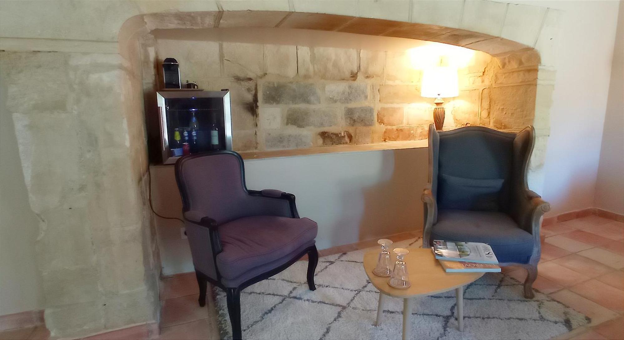 Le Mas Neuf 1752 Arles Room photo